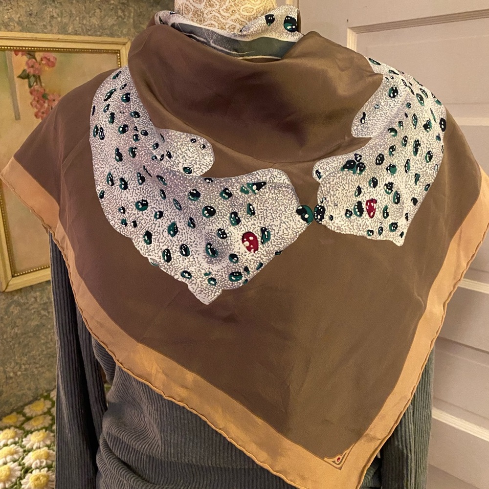 Vintage Must De Cartier Panthere panther bracelet silk scarf brown tan 32”